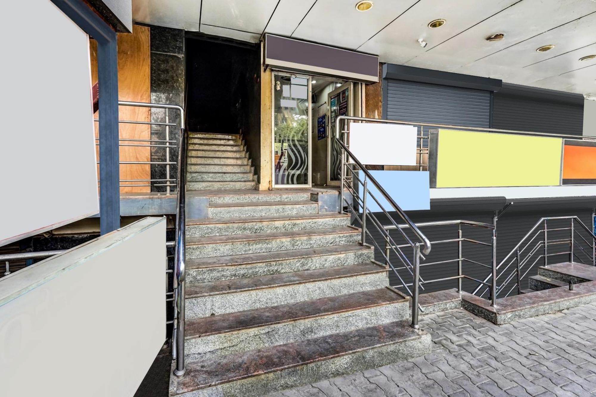 Hotel O Royal Rooms Bangalore Exterior photo